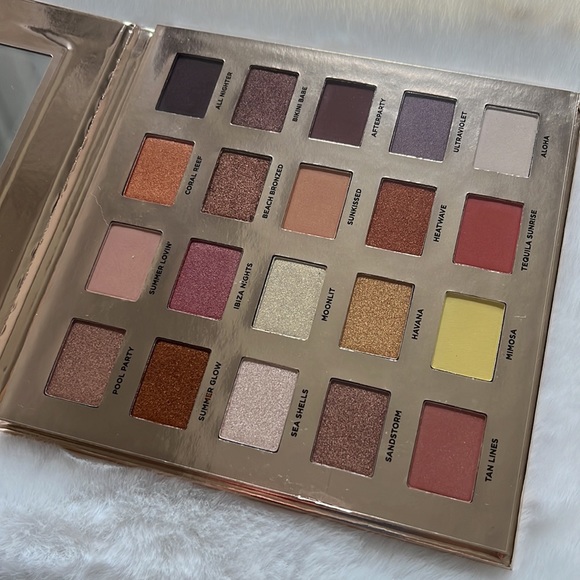 Iconic London Sunset to Sunrise Palette - Picture 3 of 7